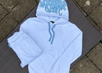 Syna World Hoodie Heat – Limited Stock Left